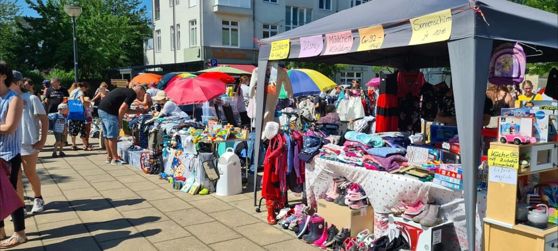 Großer Karower Familien-Flohmarkt mit 180 Ständen