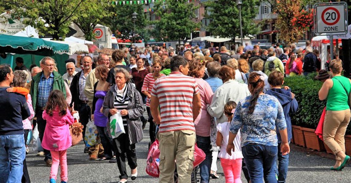 Kunsthandwerk, Bauernmarkt, Flohmarkt zur Zwischenahner Woche 15.+16.08.2015